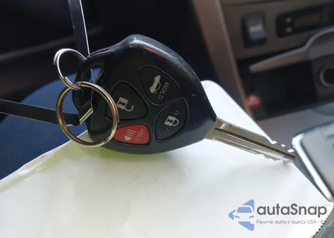 2011 Toyota Corolla S из США, поврежденный, VIN 2T1BU4EE9BC735495